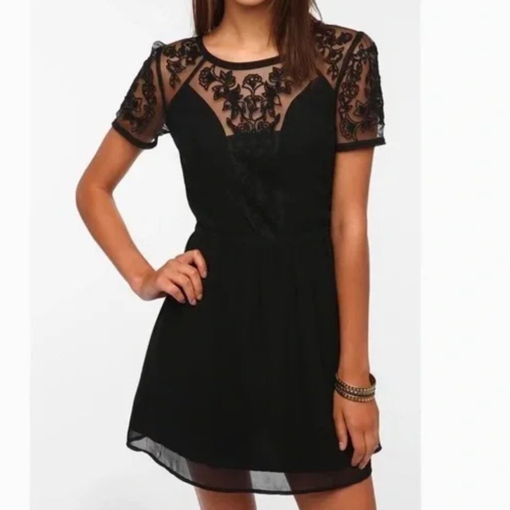 Vintage 2012 Kimchi Blue Emma Dress BLACK SIZE 4